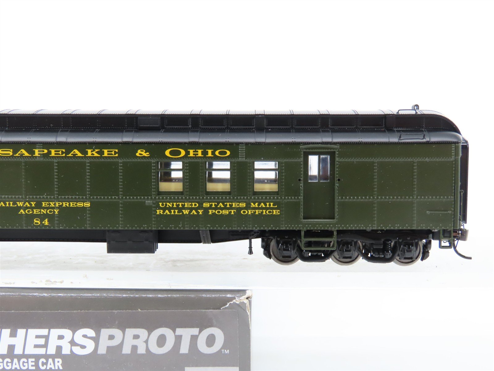 HO Walthers Proto 920-17413 C&O Chesapeake & Ohio 70' RPO-Baggage Passenger #84