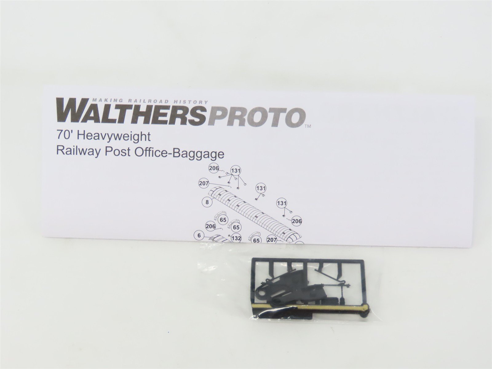 HO Walthers Proto 920-17413 C&O Chesapeake & Ohio 70' RPO-Baggage Passenger #84