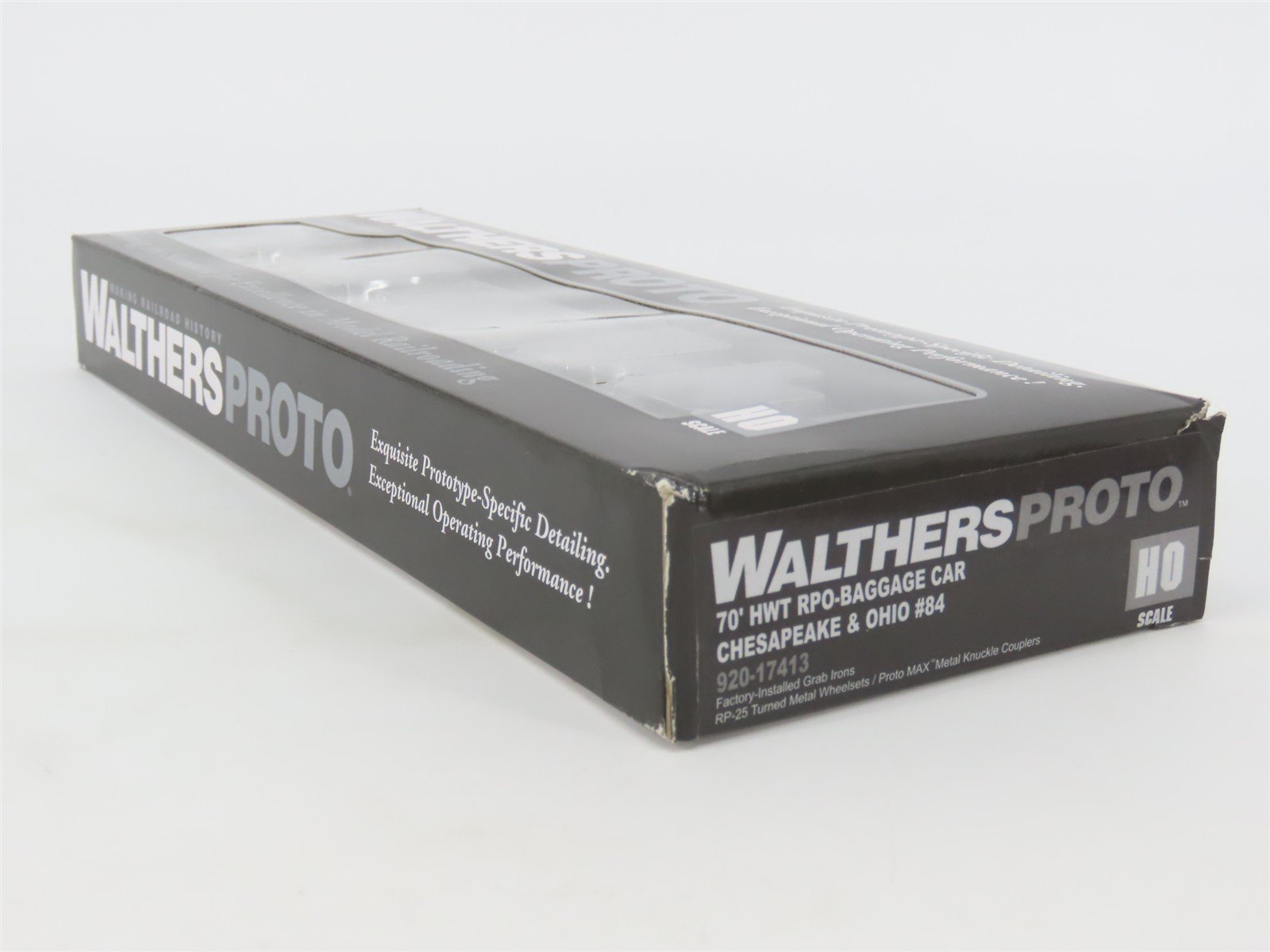 HO Walthers Proto 920-17413 C&O Chesapeake & Ohio 70' RPO-Baggage Passenger #84