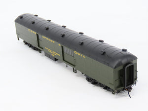 HO Walthers Proto 920-17502 C&O Chesapeake & Ohio 70' Baggage Passenger #312