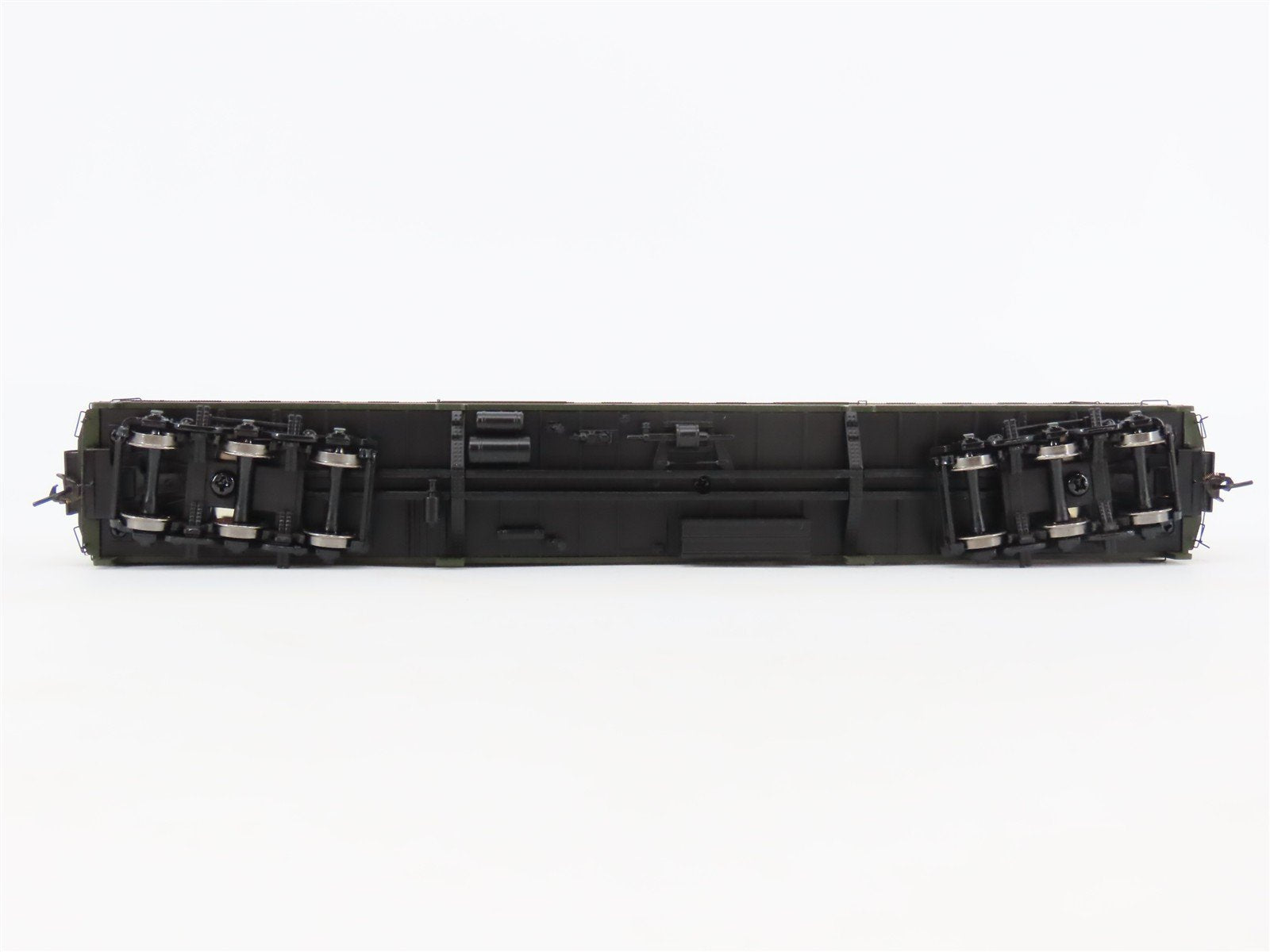 HO Walthers Proto 920-17502 C&O Chesapeake & Ohio 70' Baggage Passenger #312