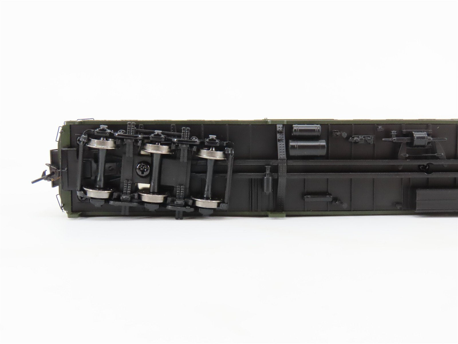 HO Walthers Proto 920-17502 C&O Chesapeake & Ohio 70' Baggage Passenger #312