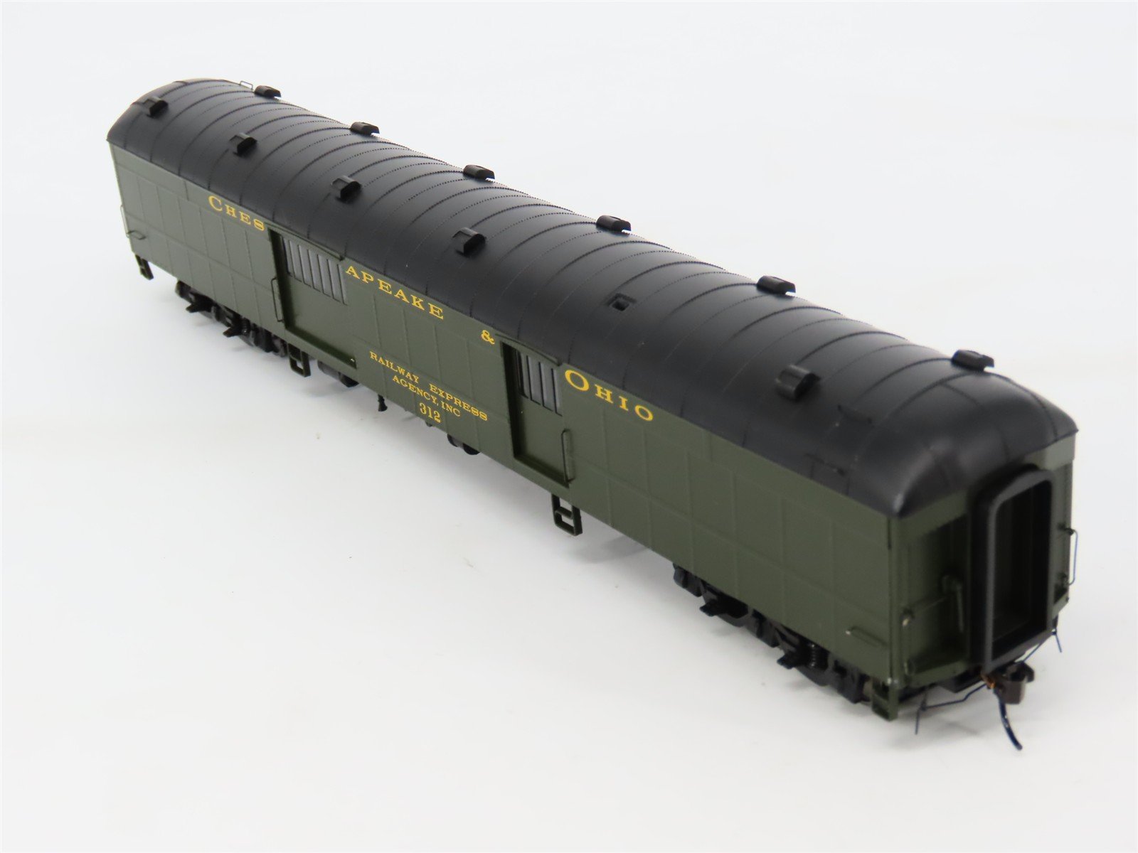 HO Walthers Proto 920-17502 C&O Chesapeake & Ohio 70' Baggage Passenger #312