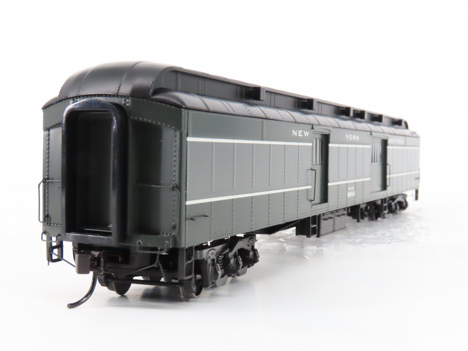 HO Scale Walthers Proto 920-17507 NYC 70' HWT Baggage Passenger Car #8664