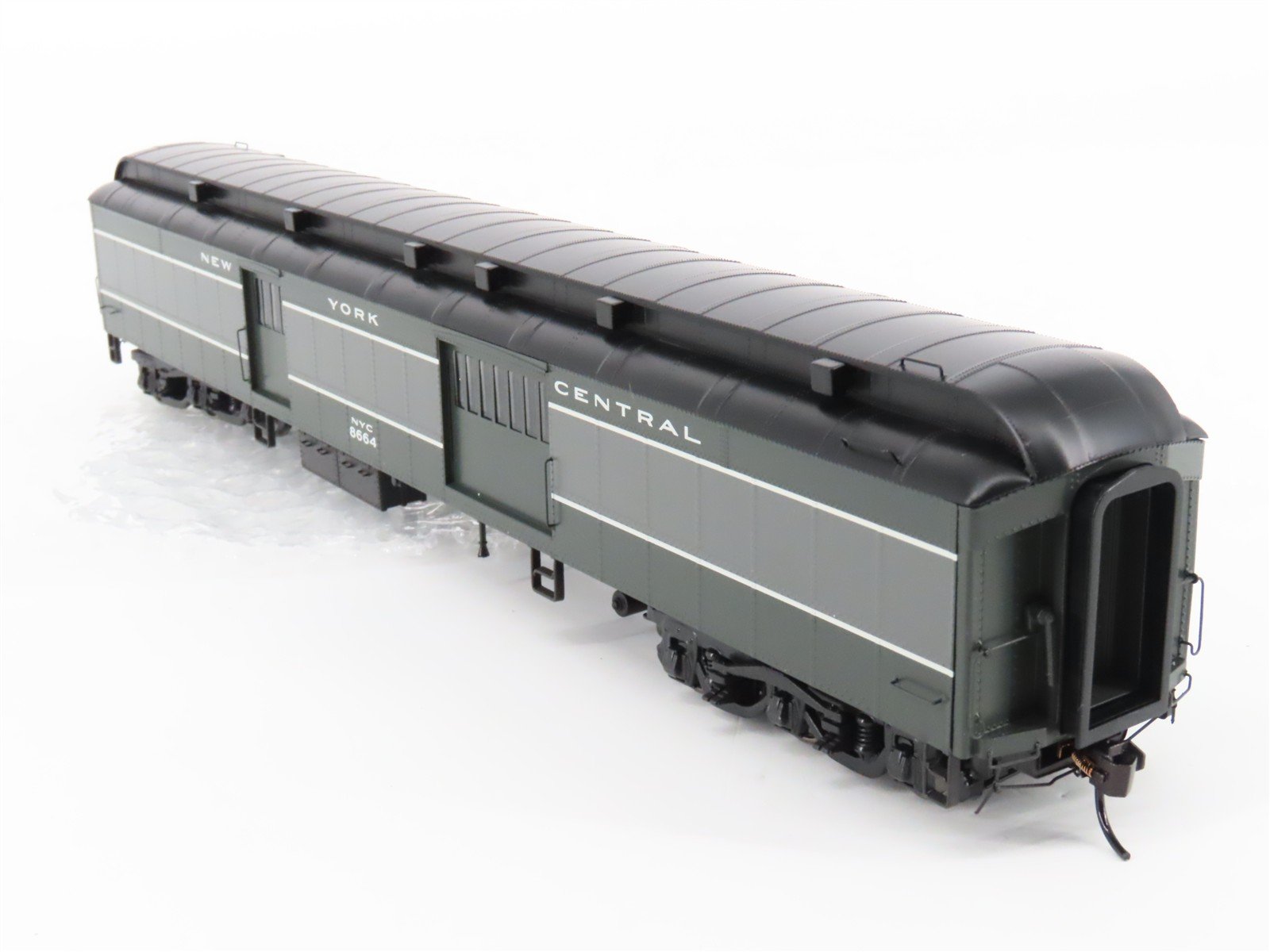 HO Scale Walthers Proto 920-17507 NYC 70' HWT Baggage Passenger Car #8664