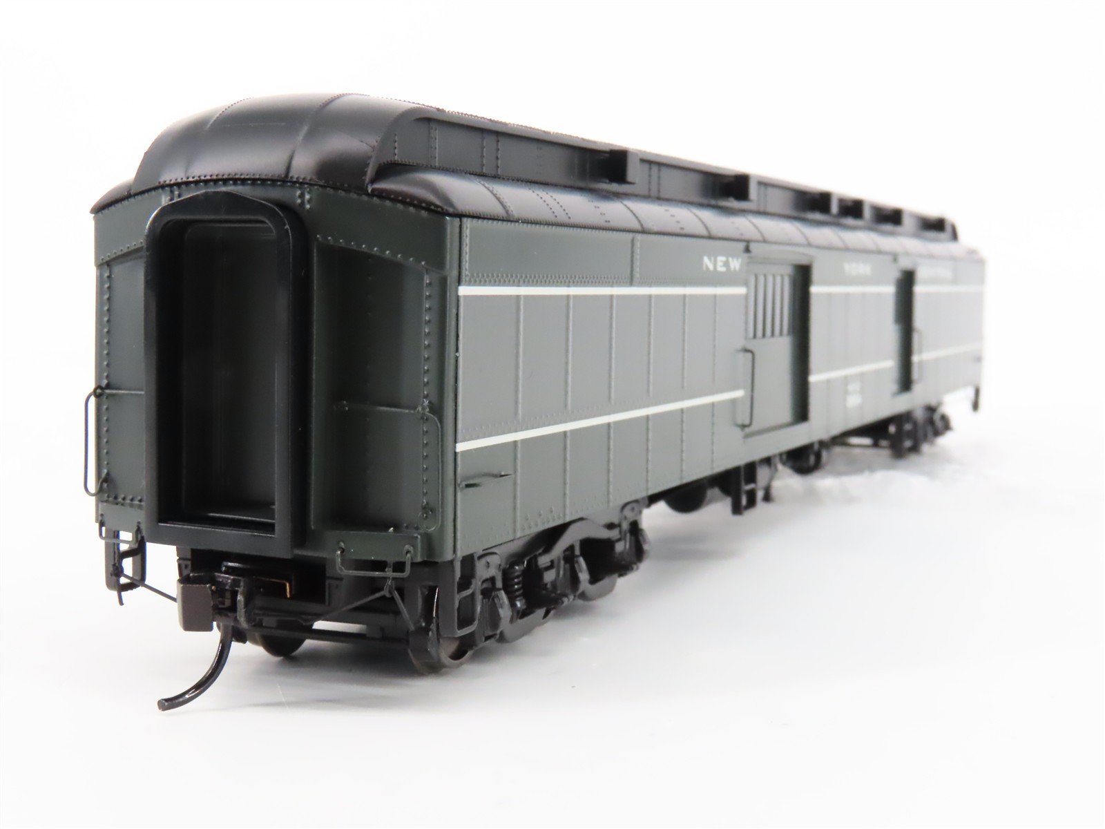 HO Scale Walthers Proto 920-17507 NYC 70' HWT Baggage Passenger Car #8664