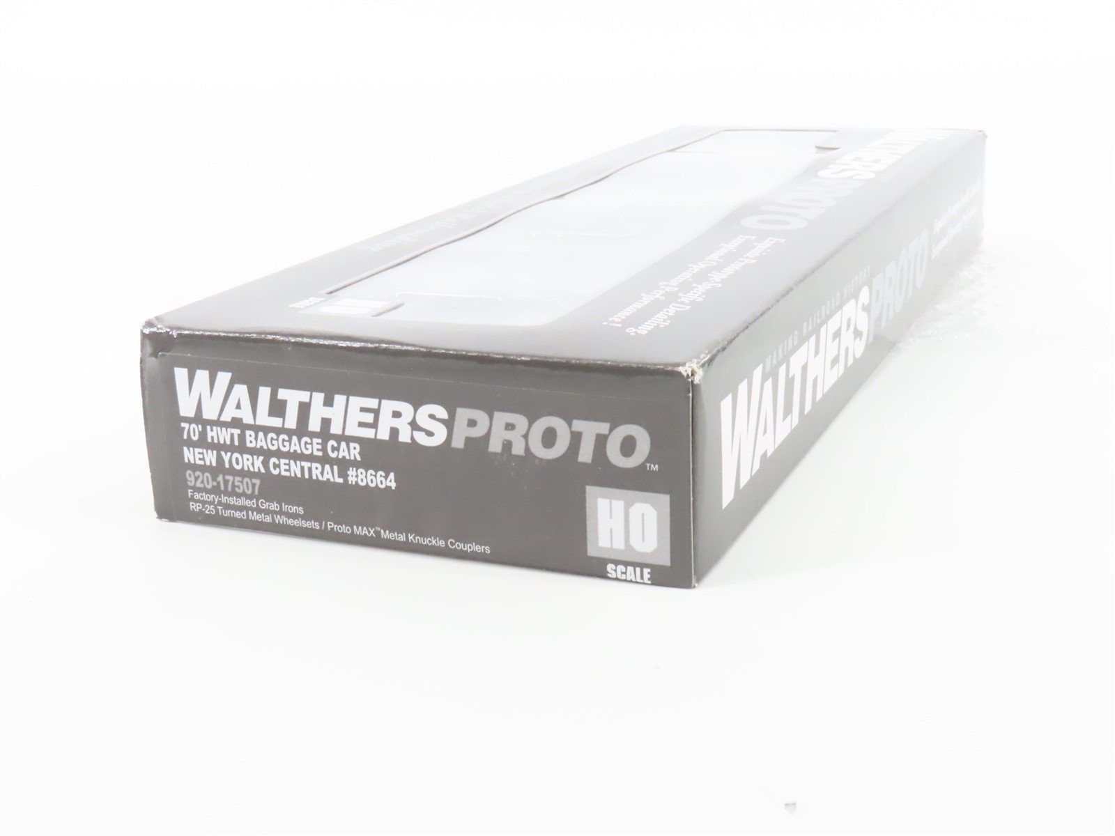 HO Scale Walthers Proto 920-17507 NYC 70' HWT Baggage Passenger Car #8664