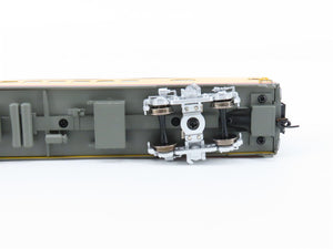 HO Walthers Proto 920-9151 MILW 85' 52-Seat Coach Passenger Car #343 wLights