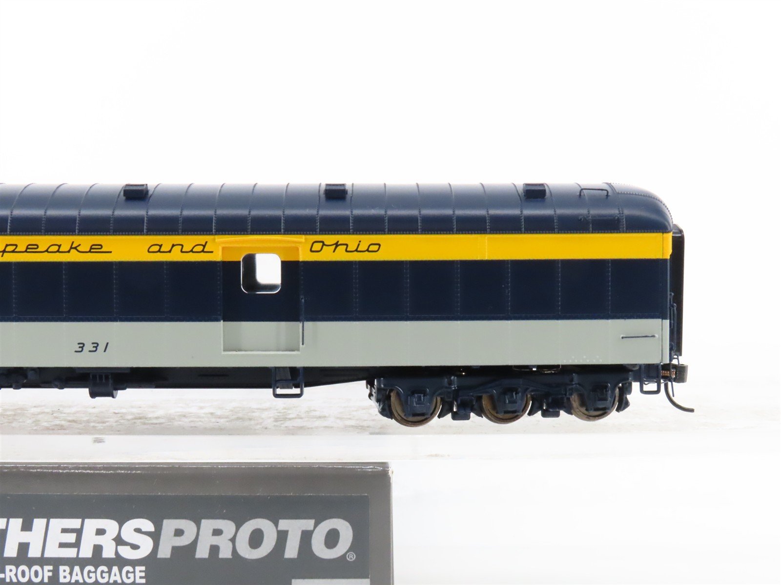 HO Scale Walthers Proto 920-9511 C&O Railway 70' ACF Baggage Passenger Car #331