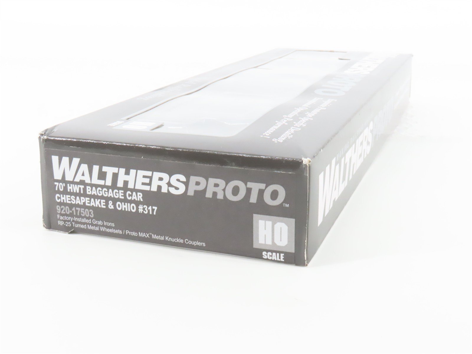 HO Scale Walthers Proto 920-17503 C&O Railway 70' HWT Baggage Passenger Car #317