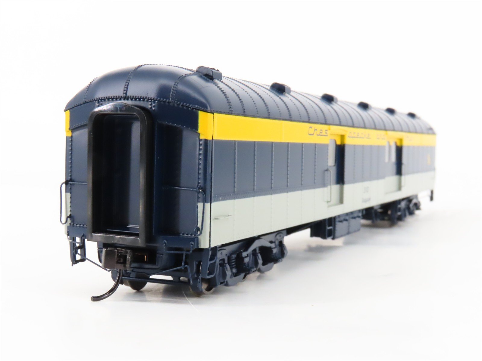 HO Scale Walthers Proto 920-17505 C&O 70' HWT Baggage Passenger Car #310