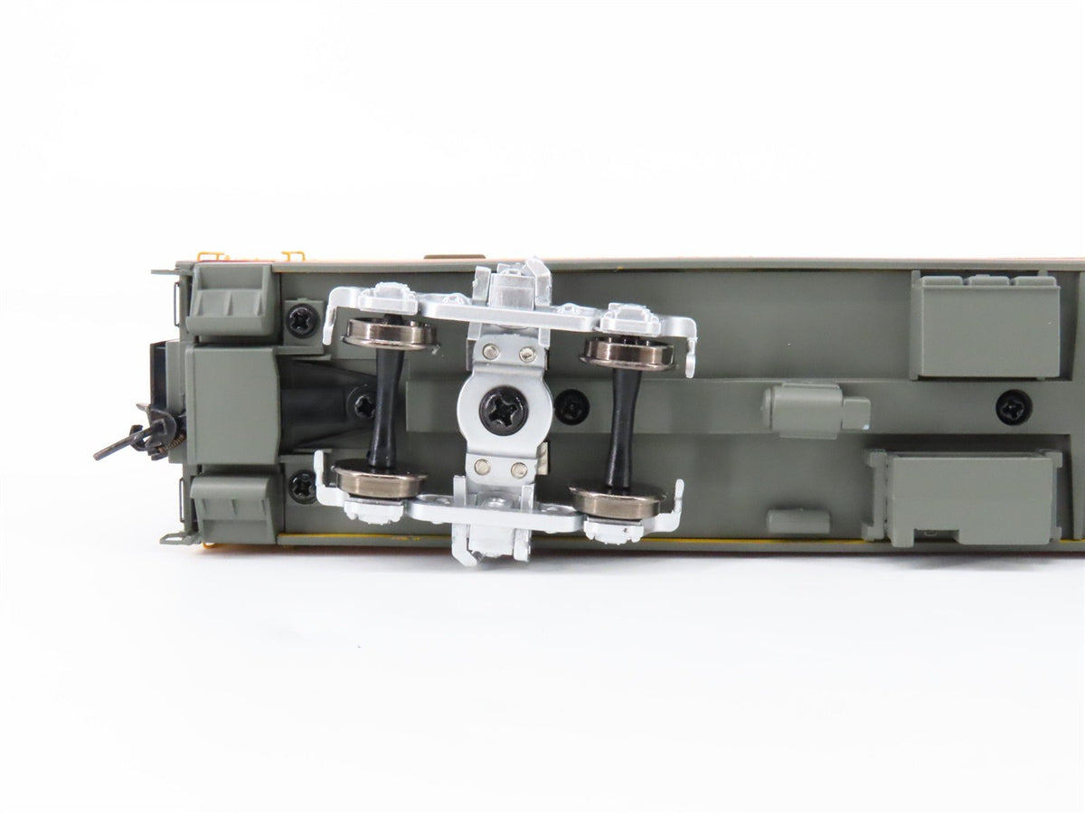 HO Walthers Proto 920-9162 MILW 85&#39; 52-Seat Coach Passenger Car #545 wLights