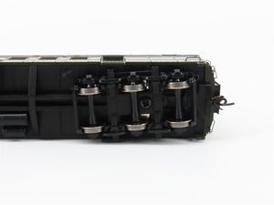 HO Scale Walthers Proto 920-17504 C&O 70' HWT RPO-Baggage Passenger Car #81