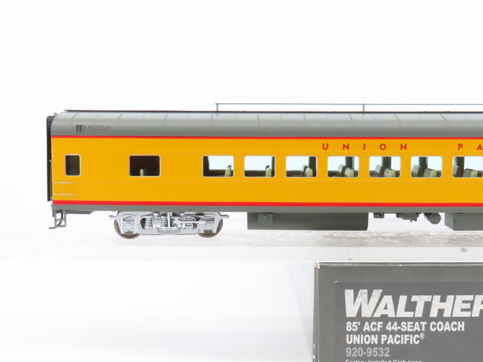 HO Scale Walthers Proto 920-9532 UP 85' ACF44-Seat Coach Passenger Car