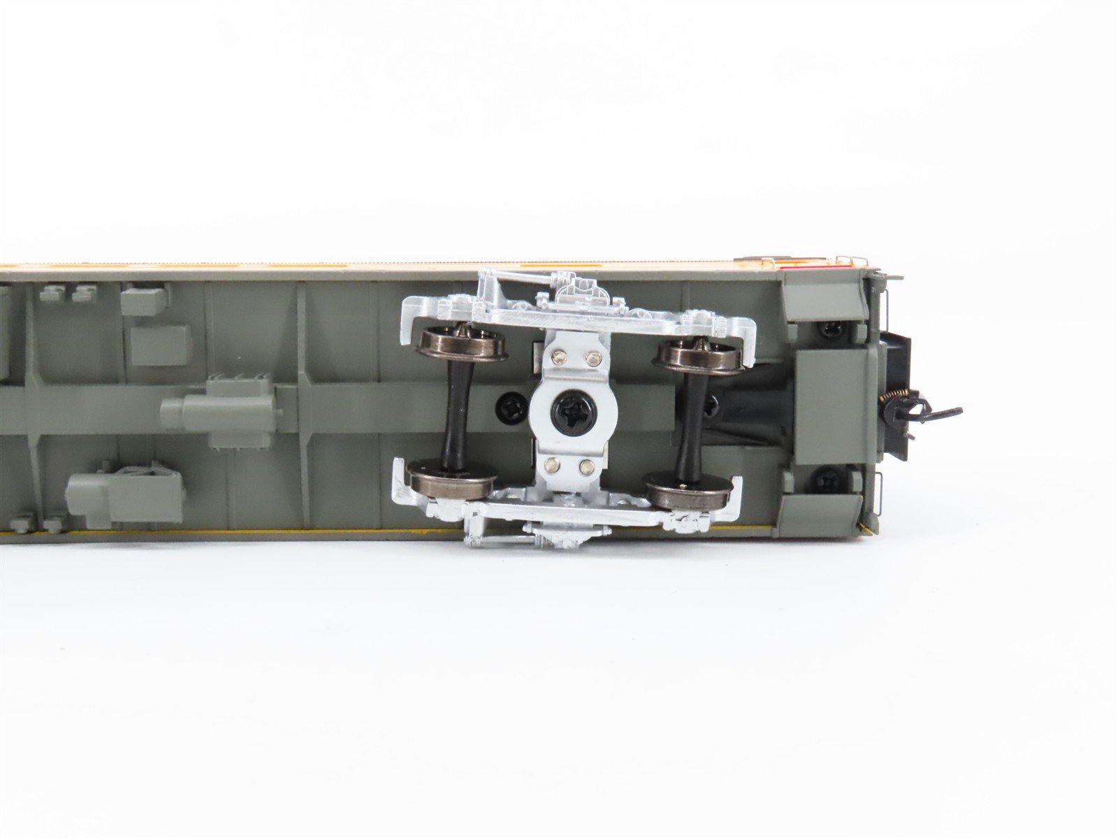 HO Scale Walthers Proto 920-9532 UP Railway 85' ACF 44-Seat Coach Passenger Car