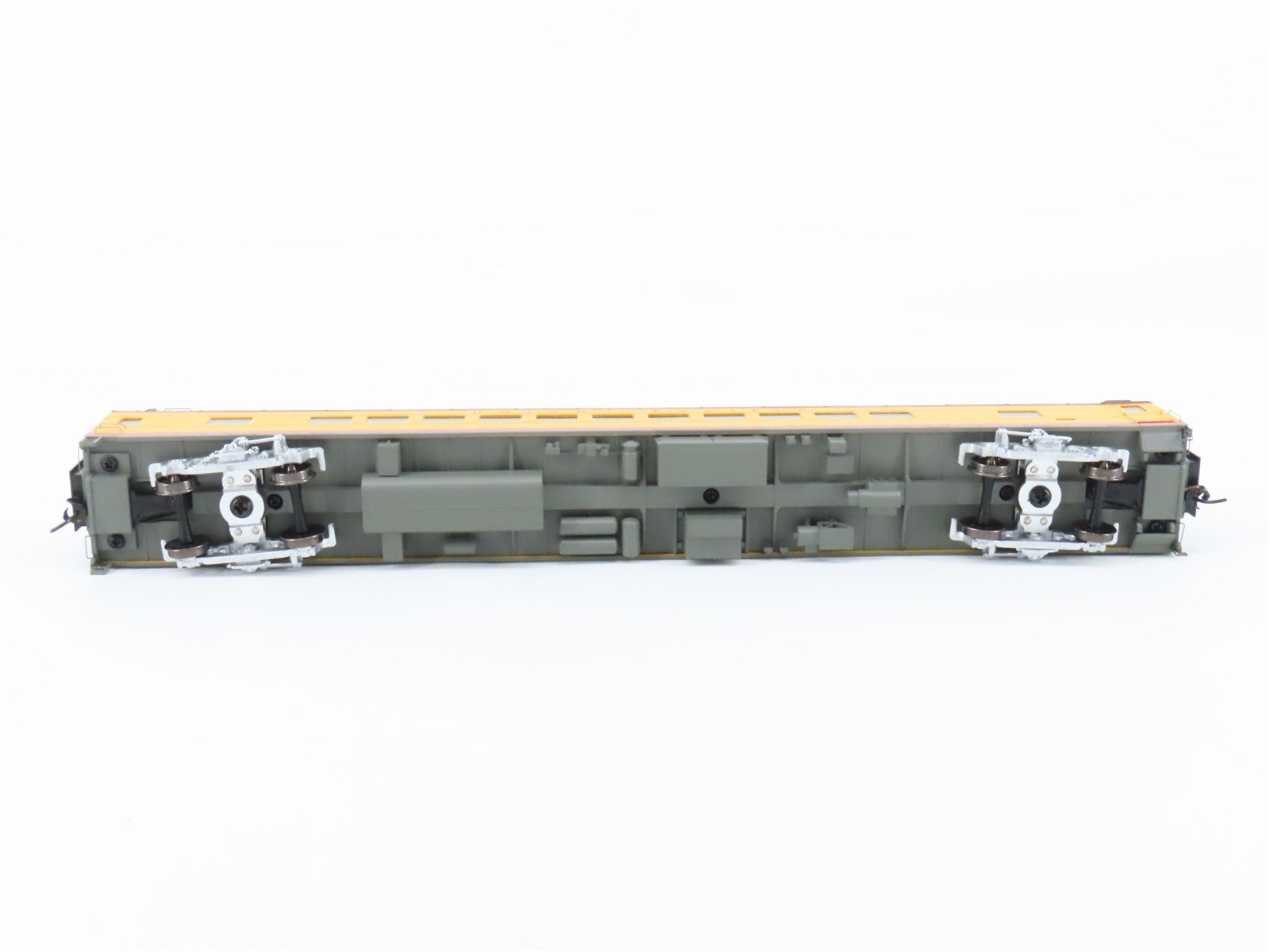 HO Scale Walthers Proto 920-9532 UP Railway 85' ACF 44-Seat Coach Passenger Car
