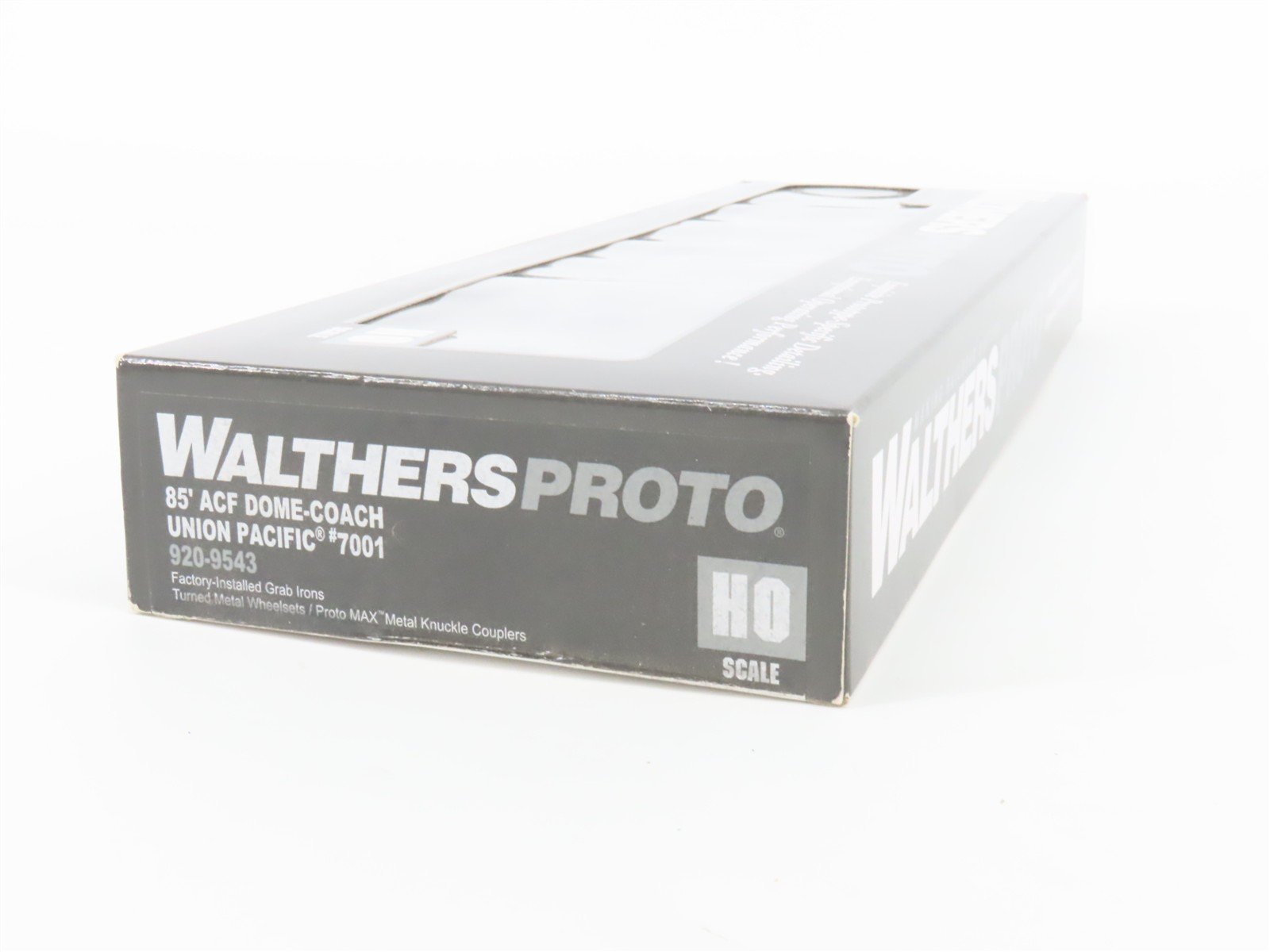 HO Scale Walthers Proto 920-9543 UP 85' ACF Dome Coach Passenger Car #7001