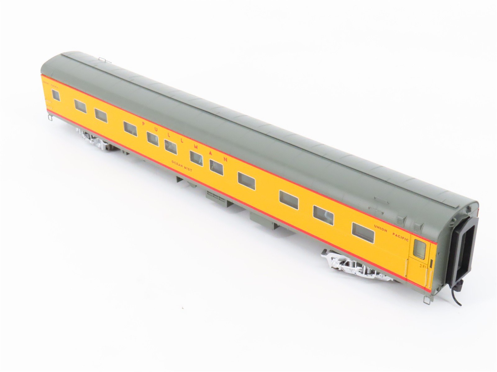 HO Walthers Proto 920-9569 UP 85' P-S 5-2-2 Sleeper Passenger Car 