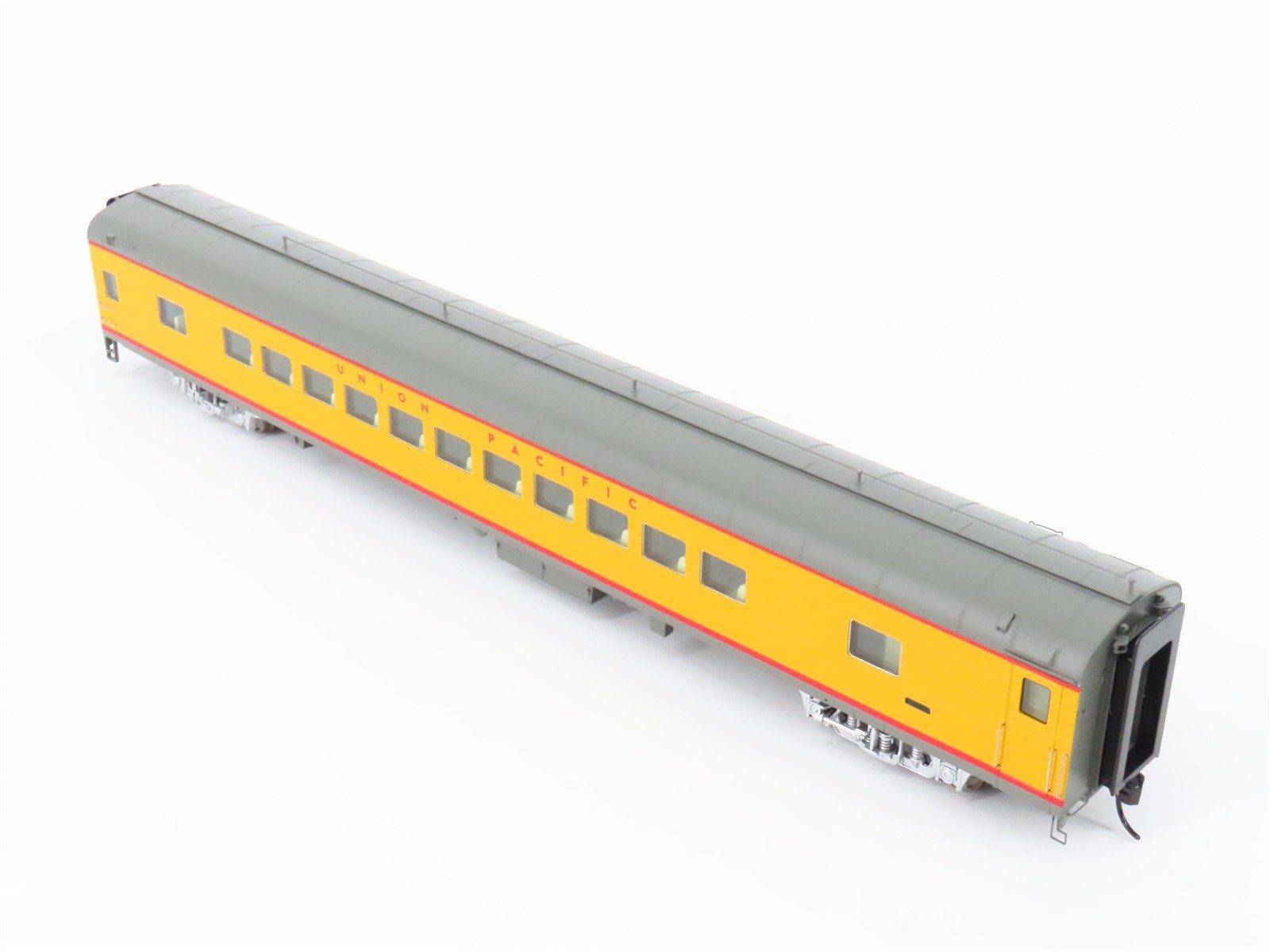HO Scale Walthers Proto 920-9532 UP 85' ACF 44-Seat Coach Passenger Car