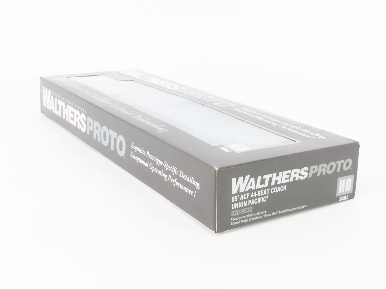 HO Scale Walthers Proto 920-9532 UP 85' ACF 44-Seat Coach Passenger Car