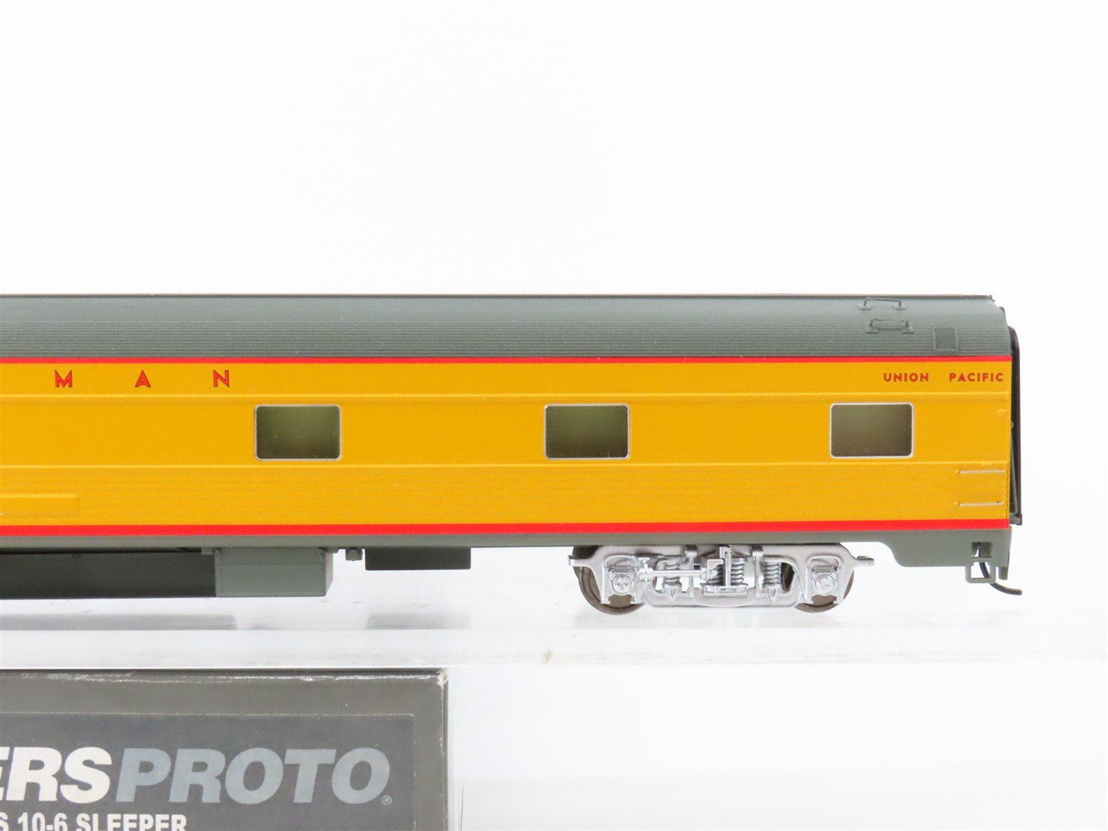 HO Scale Walthers Proto 920-9535 UP 85' Budd 10-6 Sleeper Passenger Car