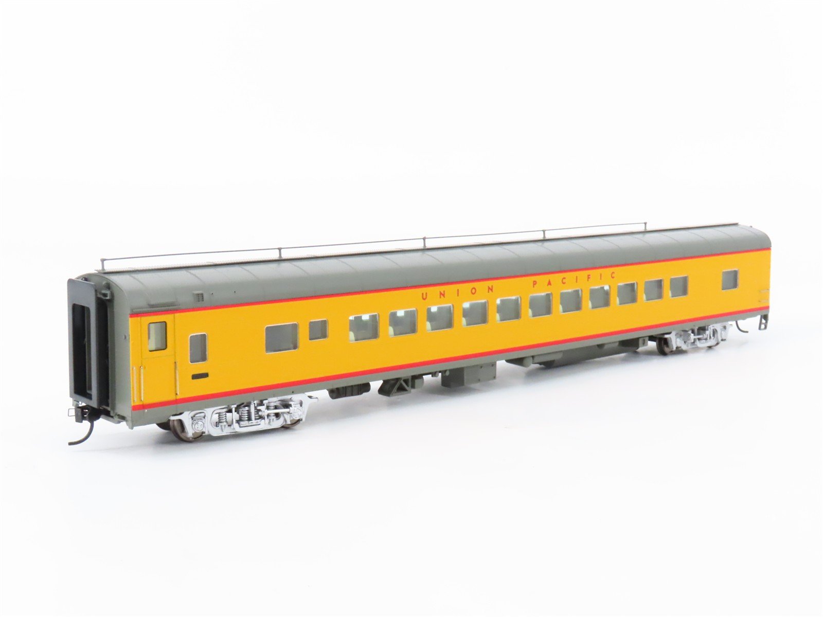 HO Scale Walthers Proto 920-9532 UP 85' ACF 44-Seat Coach Passenger Car