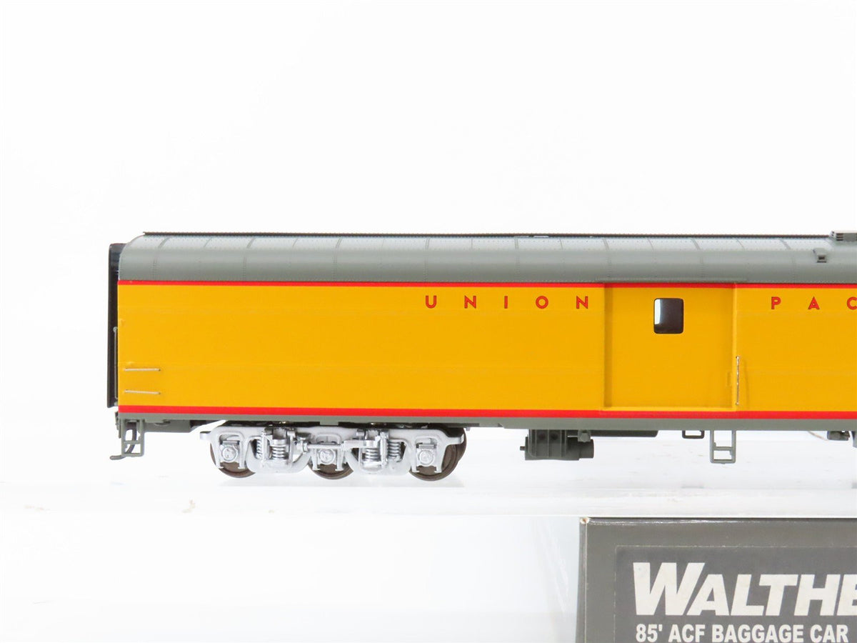 HO Scale Walthers Proto 920-9530 UP Railway 85&#39; ACF REA Baggage Passenger Car