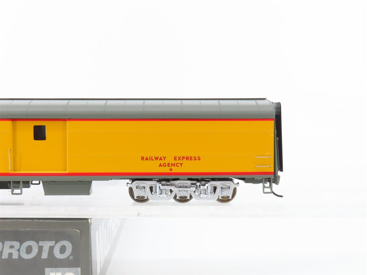HO Scale Walthers Proto 920-9530 UP Railway 85&#39; ACF REA Baggage Passenger Car