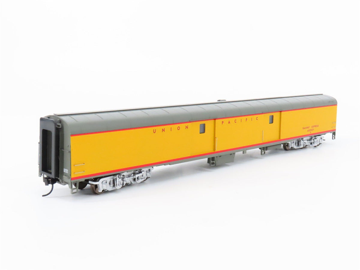 HO Scale Walthers Proto 920-9530 UP Railway 85&#39; ACF REA Baggage Passenger Car