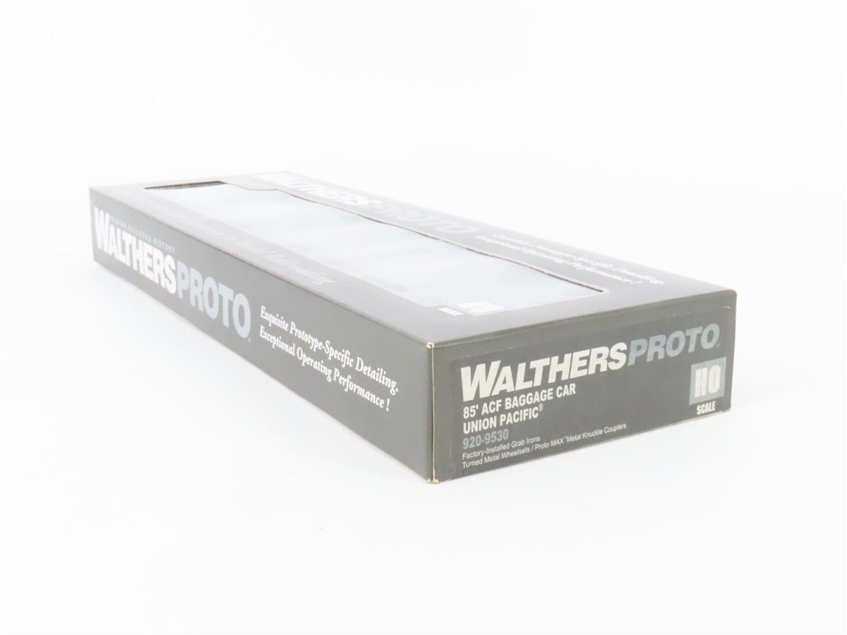 HO Scale Walthers Proto 920-9530 UP Railway 85&#39; ACF REA Baggage Passenger Car