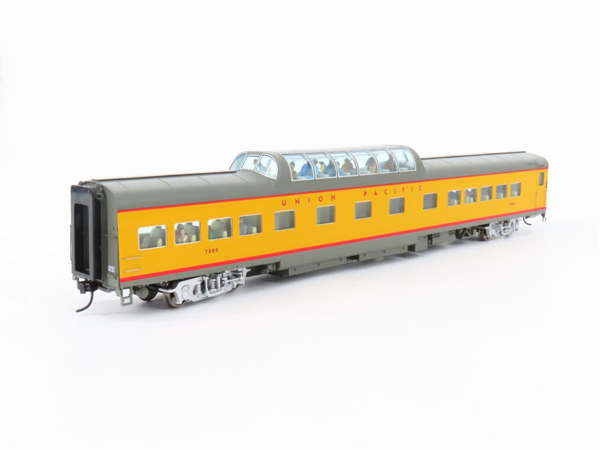 HO Walthers Proto 920-9563 UP 85&#39; ACF Dome-Coach Passenger Car #7000 w/ Lights
