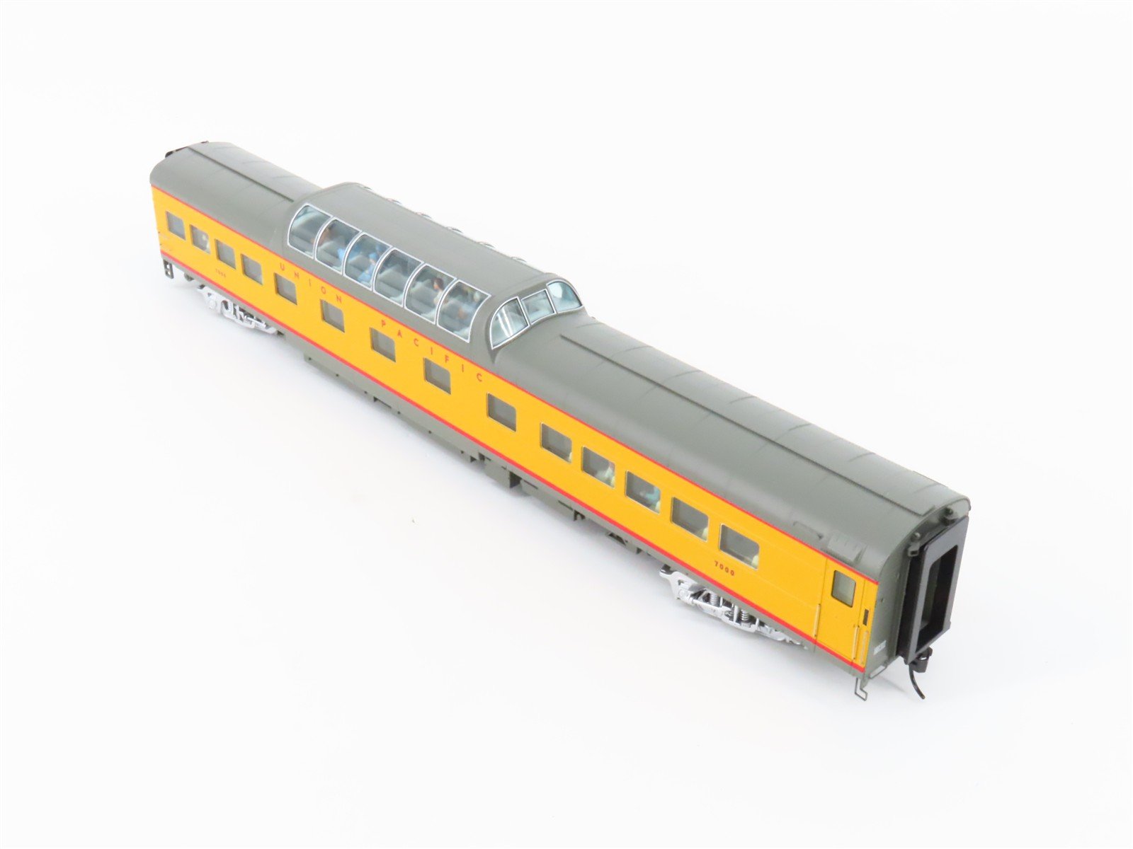 HO Walthers Proto 920-9563 UP 85' ACF Dome-Coach Passenger Car #7000 w/ Lights