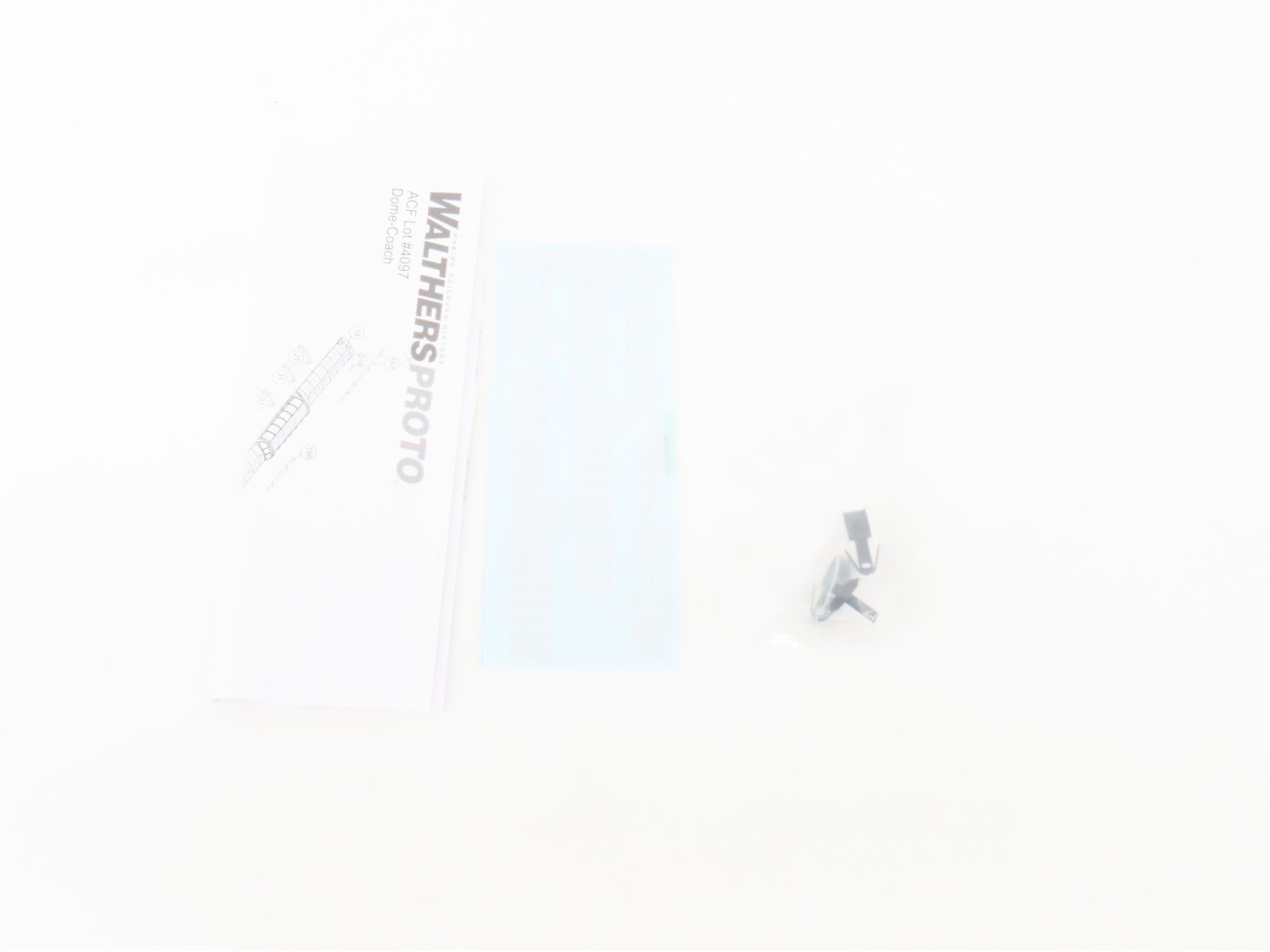 HO Walthers Proto 920-9563 UP 85' ACF Dome-Coach Passenger Car #7000 w/ Lights