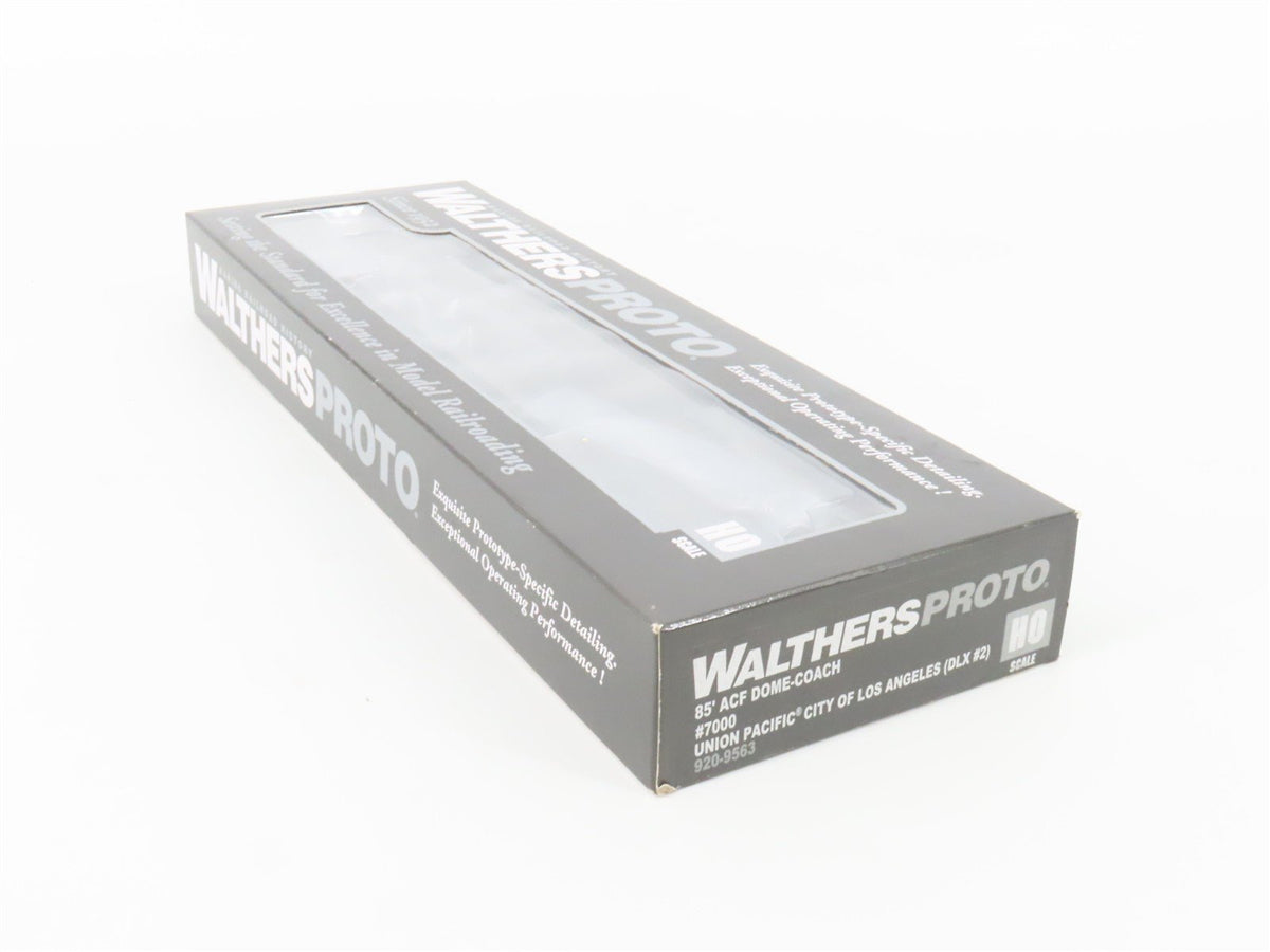 HO Walthers Proto 920-9563 UP 85&#39; ACF Dome-Coach Passenger Car #7000 w/ Lights