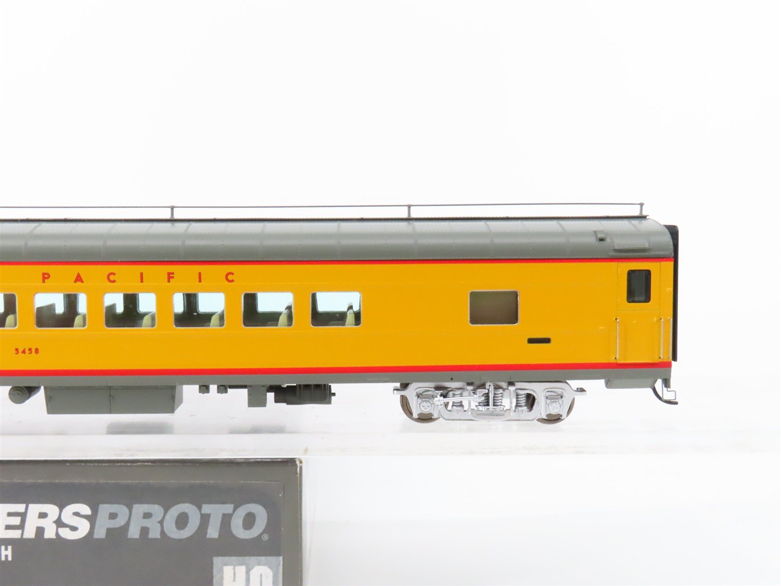 HO Scale Walthers Proto 920-9532 UP 85' ACF 44-Seat Coach Passenger Car #5458