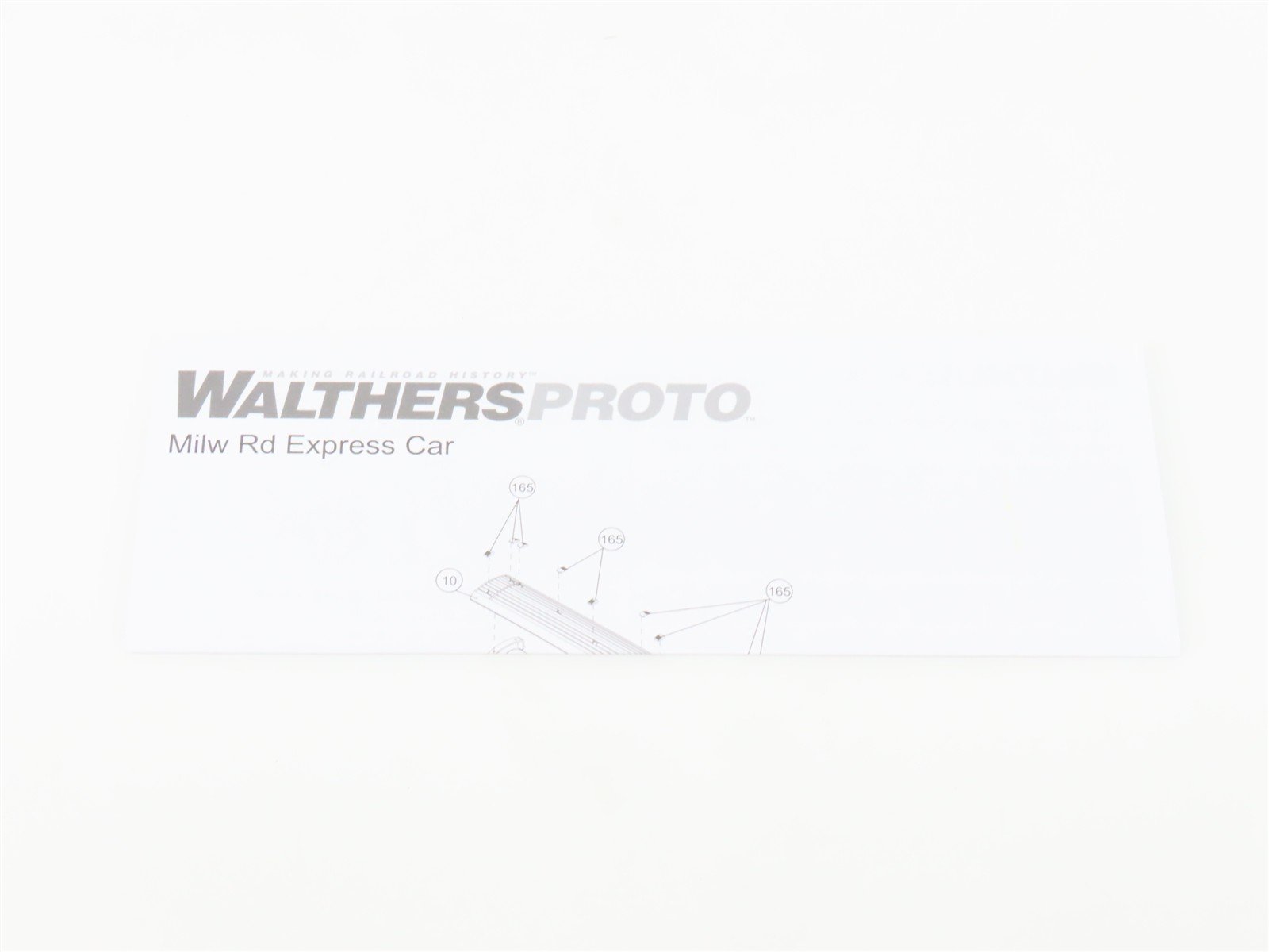 HO Walthers Proto 920-9141 MILW 75' Express Baggage Passenger Car #1318 w/Lights