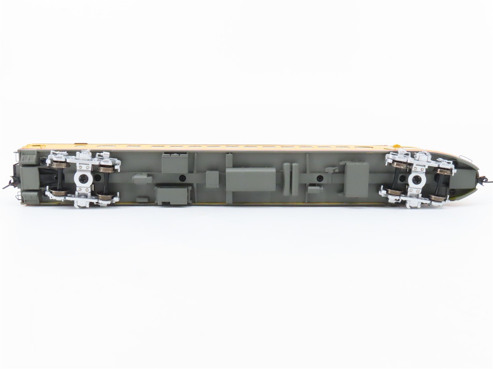 HO Walthers Proto 920-9148 MILW Skytop Lounge Passenger 