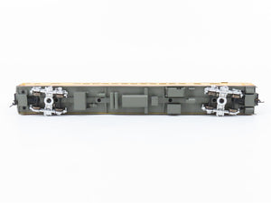 HO Walthers Proto 920-9151 MILW 85' 52-Seat Coach Passenger Car #343 w/ Lights