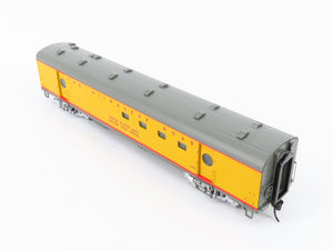 HO Scale Walthers Proto 920-9140 MILW 63' RPO Passenger Car #2152 wLights