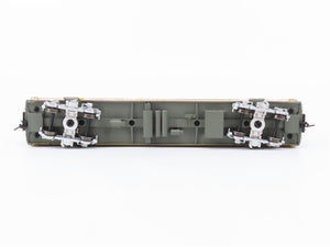 HO Scale Walthers Proto 920-9140 MILW 63' RPO Passenger Car #2152 wLights