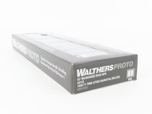 HO Scale Walthers Proto 920-9140 MILW 63' RPO Passenger Car #2152 wLights