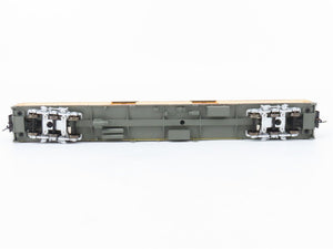 HO Scale Walthers Proto 920-9560 UP 85' ACF Baggage Passenger Car #3638