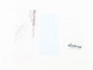 HO Walthers Proto 920-9552 UP 85' ACF 44-Seat Coach Passenger Car #5463 w/ Light