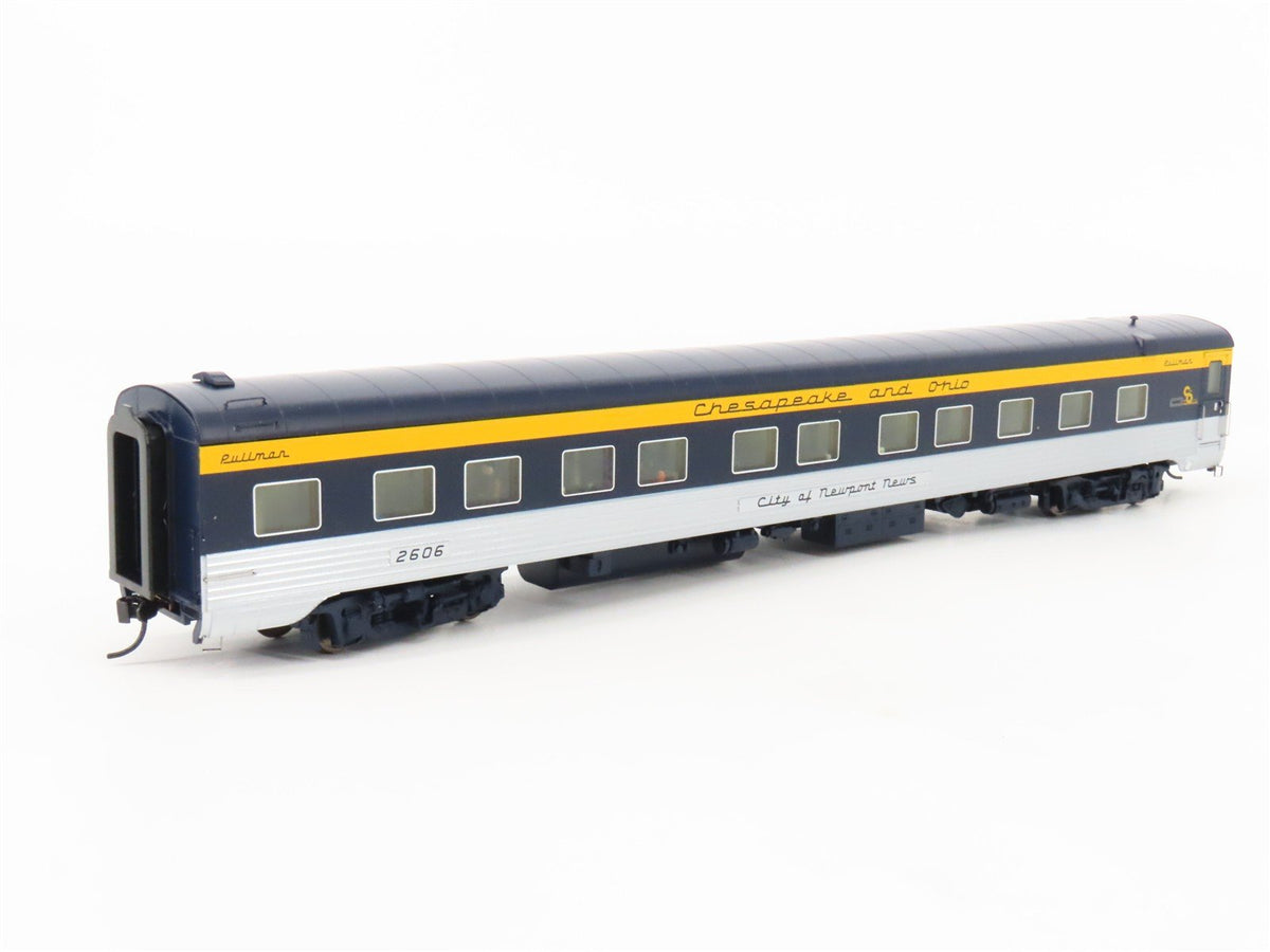 HO Walthers Proto 920-9515 C&amp;O 85&#39; P-S 10-6 Sleeper Passenger Car #2606 w/ Light