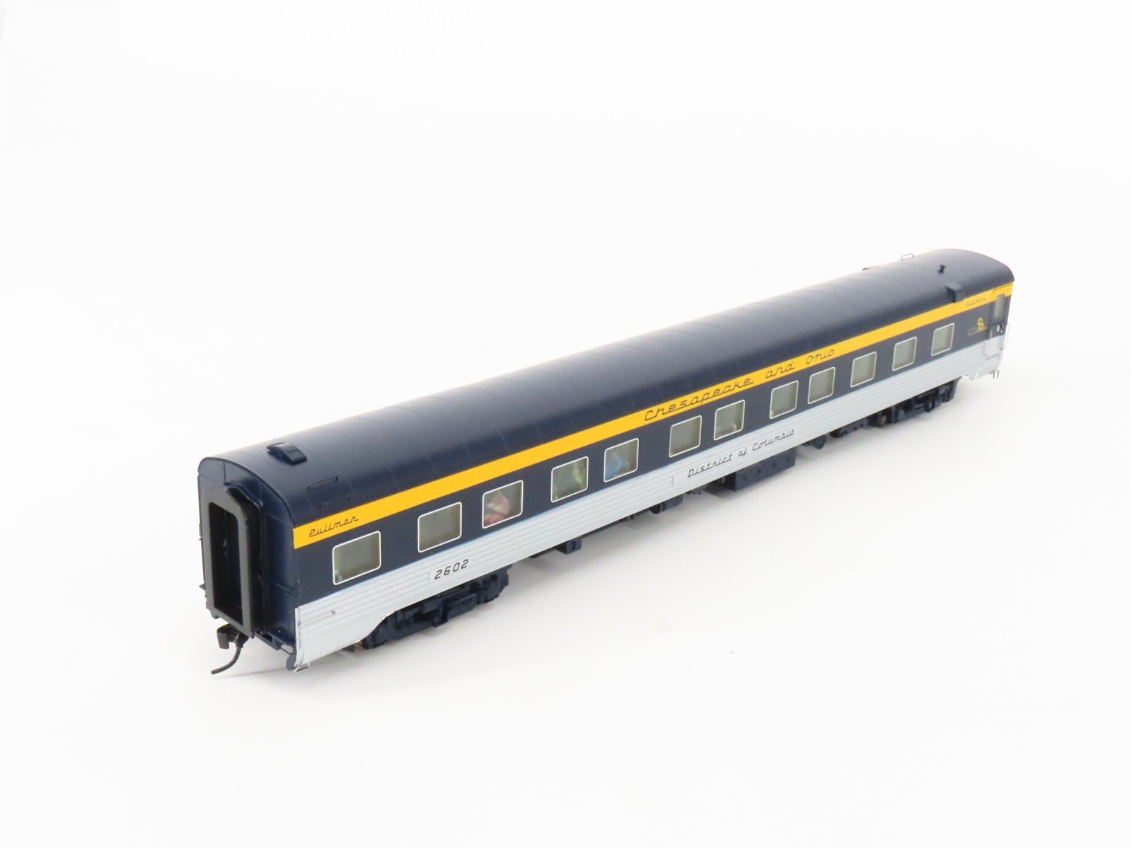 HO Walthers Proto 920-9525 C&O 85' P-S 10-6 Sleeper Passenger Car #2606 w/ Light