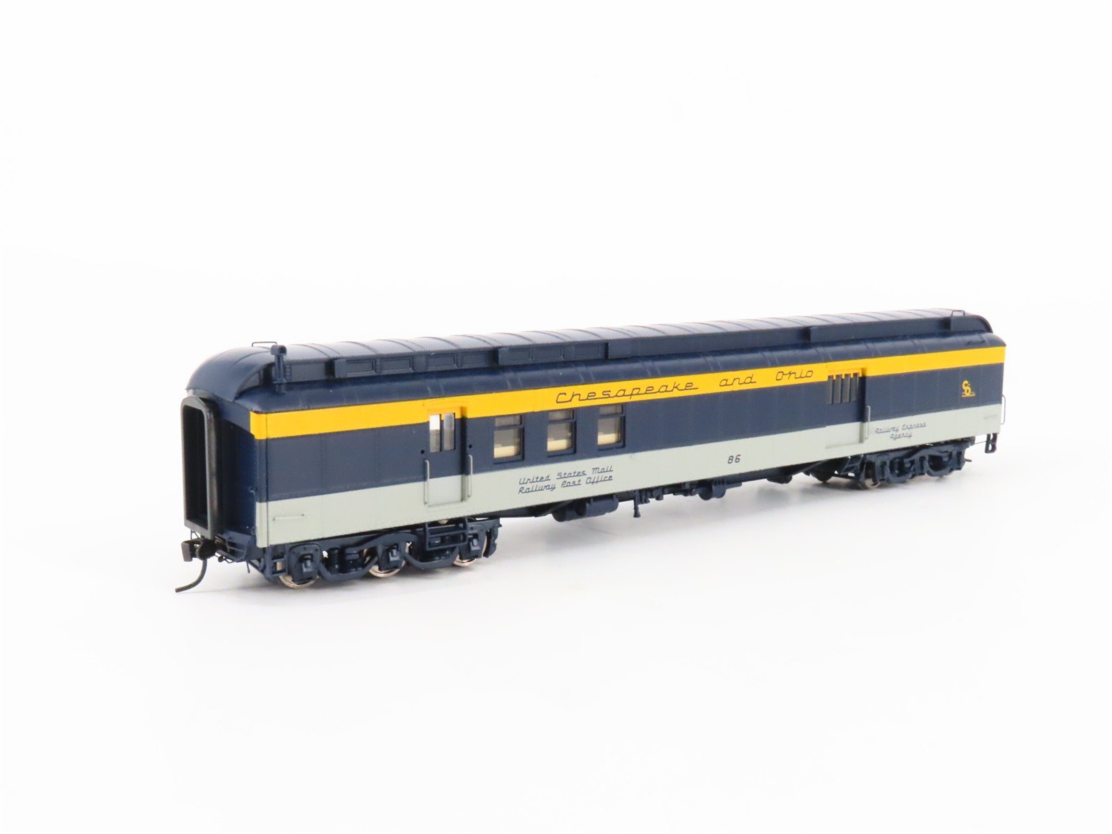 HO Scale Walthers Proto 920-9510 C&O 70' HWT RPO-Baggage Passenger Car #86