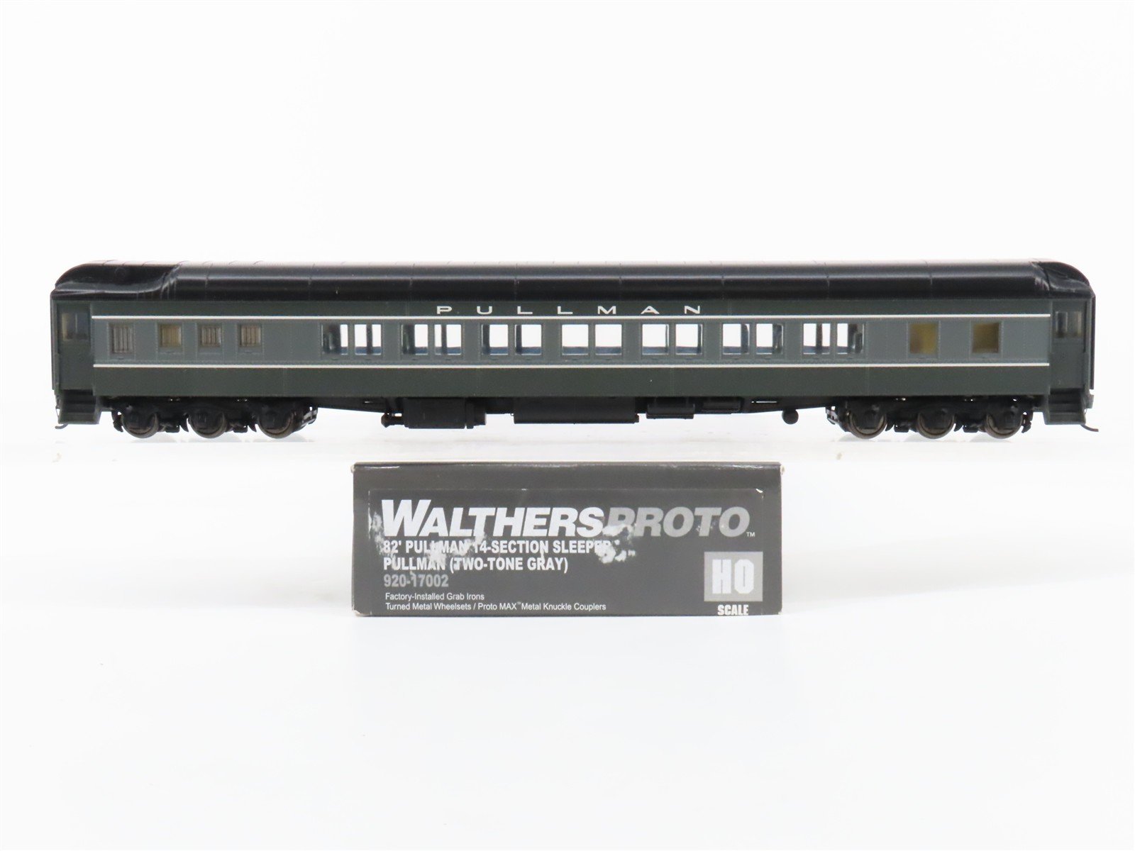HO Scale Walthers Proto 920-17002 Pullman 2-Tone Gary 82' Sleeper Passenger Car