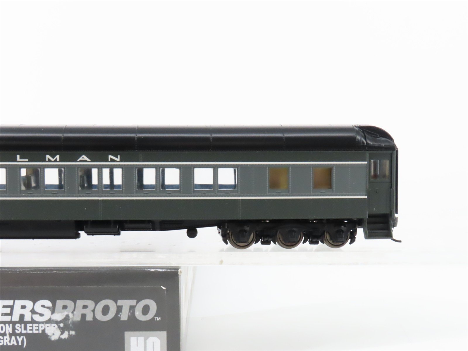 HO Scale Walthers Proto 920-17002 Pullman 2-Tone Gary 82' Sleeper Passenger Car