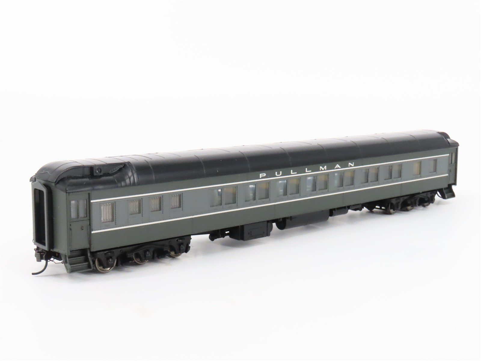 HO Scale Walthers Proto 920-17002 Pullman 2-Tone Gary 82' Sleeper Passenger Car