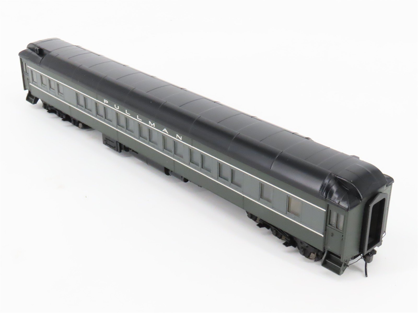 HO Scale Walthers Proto 920-17002 Pullman 2-Tone Gary 82' Sleeper Passenger Car